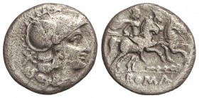 Denario. 175-168 a.C. ANÓNIMO. SUDESTE DE ITALIA. Rev.: Dióscuros a caballo a derecha, debajo maza tumbada. 3,55 grs. AR. (Oxidaciones limpiadas). Cal...