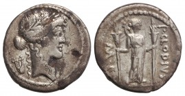 Denario. 42 a.C. CLAUDIA-15. P. Claudius M. f. Turrinus. Rev.: Diana Lucifera en pie a derecha con dos antorchas. P. CLODIVS . F. 3,73 grs. AR. (Liger...