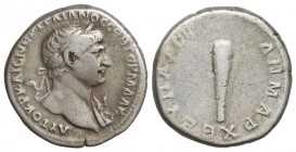 Didracma. Acuñada el 112-117 d.C. TRAJANO. CESAREA. CAPADOCIA. Anv.: Busto de Trajano a derecha, alrededor leyenda. Rev.: Clava, alrededor leyenda. 6,...