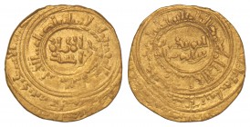 Dinar. 613H. AL-´ADIL ABU BAKR I. Al-ISKANDARIYA. 4,38 grs. AU. (Desplazada y con ligera doble acuñación). A-801.2; Balog-270. MBC.