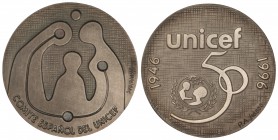 50 aniversario UNICEF. 1996. SUBIRACHS. Anv.: La Familia. Rev.: Emblema. AR. Ø 35 mm. SM-95. SC.