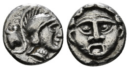 PISIDIA. Selge. Obol (Circa 350-300 BC).
Obv: Helmeted head of Athena right; astragalos to left.
Rev: Facing gorgoneion 0,66 g