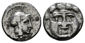 PISIDIA. Selge. Obol (Circa 350-300 BC).
Obv: Helmeted head of Athena right
Rev: Facing gorgoneion 0,95 g