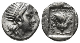 CARIA. Rhodes. Drachm (Circa 188-170 BC).
Obv: Radiate head of Helios right.
Rev: P - O.
Rose with bud to right2,30 g