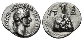 CAPPADOCIA. Caesarea. Hadrian (117-138). Hemidrachm. Dated RY 4 (119/20).
Obv: ΑΥΤΟ ΚΑΙС ΤΡΑΙ ΑΔΡΙΑΝΟС СЄΒΑСΤ.
Laureate bust right, with slight draper...