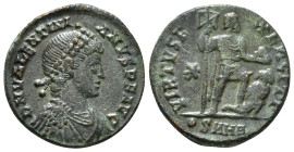 VALENTINIAN II (375-392). Ae. Nicomedia.
Obv: D N VALENTINIANVS P F AVG.
Pearl-diademed, draped and cuirassed bust right.
Rev: VIRTVS EXERCITI / SMNB....