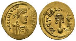 CONSTANTINE IV POGONATUS (668-685). GOLD Semissis. Constantinople.
Obv: δ N CONSTANTINЧS P AV.
Diademed, draped and cuirassed bust right.
Rev: VICTORI...