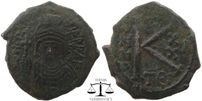 Maurice Tiberius AE Half follis Thessalonica 582-602 AD. DN MAVRC TIB PP AVG, he...