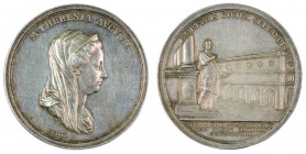 Maria Theresia 1740 - 1780 
Medaglia 1773 per la costruzione dell’Archivio pubblico in Milano, argento, incisore del conio „KRAFFT“ (Johann Martin Kr...