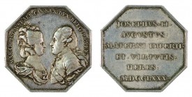 Joseph II 1780 - 1790 
Gettone die Paesi Bassi 1780 per l’inizio del regno dell’Imperatore Giuseppe II argento, incisore del conio Theoodor Victor va...