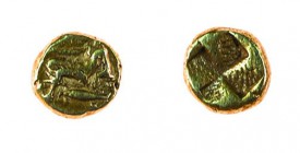Mysia 
Kyzikos - 1/24 di Statere databile V-IV secolo a.C. - Diritto: Dioniso adagiato a sinistra su una pelle di pantera tiene un kantaros con la ma...
