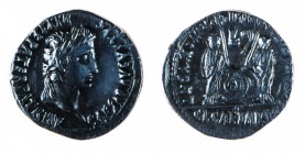 Augusto (27 a.C.-14 d.C.) 
Denaro databile al periodo 2 a.C.-4 d.C. - Zecca: Lugdunum - Diritto: testa laureata dell’Imperatore a destra - Rovescio: ...