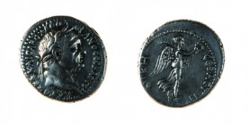 Vespasiano (69-79 d.C.)
Didramma databile agli anni 76-77 d.C. - Zecca: Caesarea di Cappadocia - Diritto: testa laureata dell’Imperatore a destra - R...