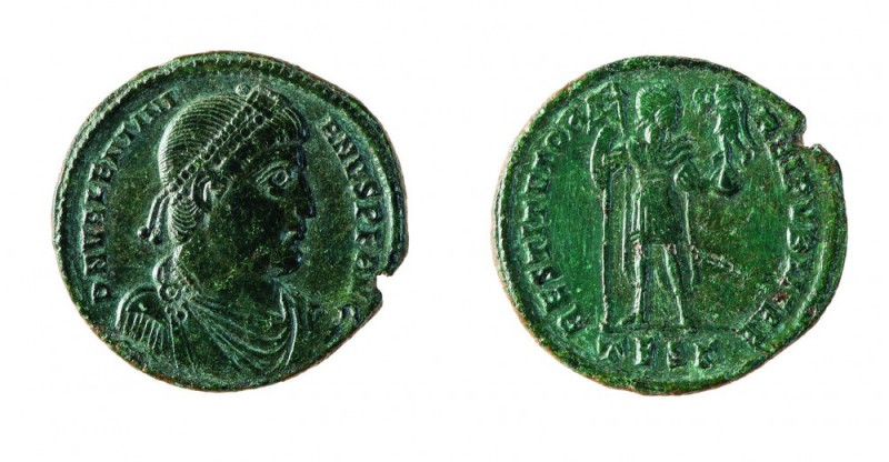 Valentiniano I (364-375 d.C.) 
Maiorina Doppia databile al periodo 364-367 d.C....