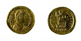Valentiniano II (375-392 d.C.)
Solido databile al periodo 383-388 d.C. - Zecca: Costantinopoli - Diritto: busto diademato di perle, drappeggiato e co...