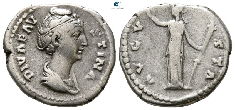 Diva Faustina I Died AD 140-141. Rome
Denarius AR

18 mm., 3.18 g.



ver...