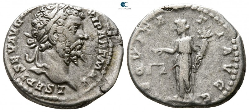 Septimius Severus AD 193-211. Laodicea ad Mare
Denarius AR

18 mm., 3.20 g.
...