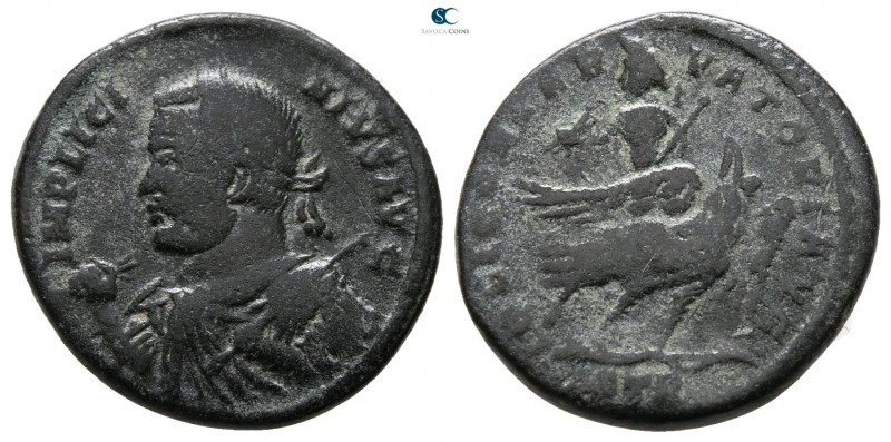 Licinius I AD 308-324. Treveri
Follis Æ

17 mm., 2.86 g.



nearly very f...