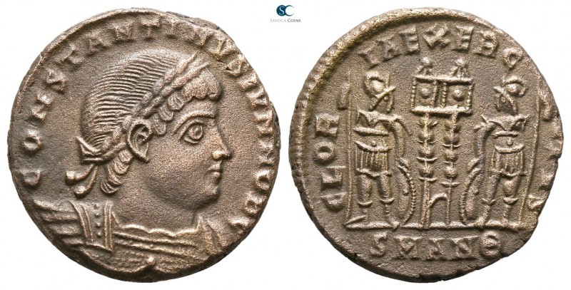 Constantinus II, as Caesar AD 317-337. Antioch
Follis Æ

16 mm., 2.70 g.

...