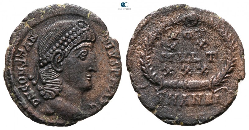 Constantius II AD 337-361. Antioch
Nummus Æ

15 mm., 1.40 g.



very fine...
