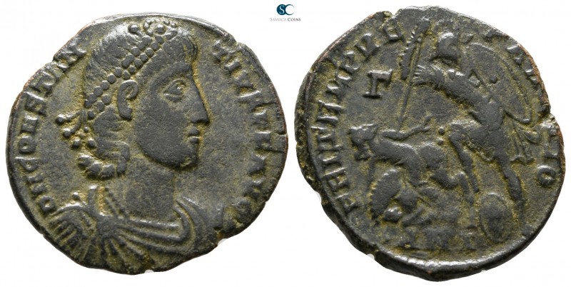 Constantius II AD 337-361. Antioch
Centenionalis Æ

23 mm., 5.03 g.



ve...