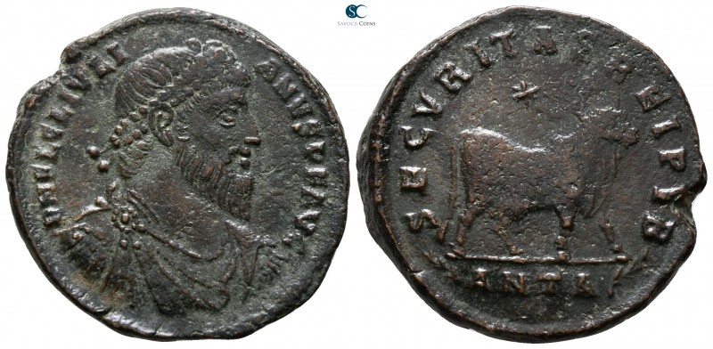 Julian II AD 360-363. Antioch
Double Maiorina Æ

27 mm., 10.21 g.



very...