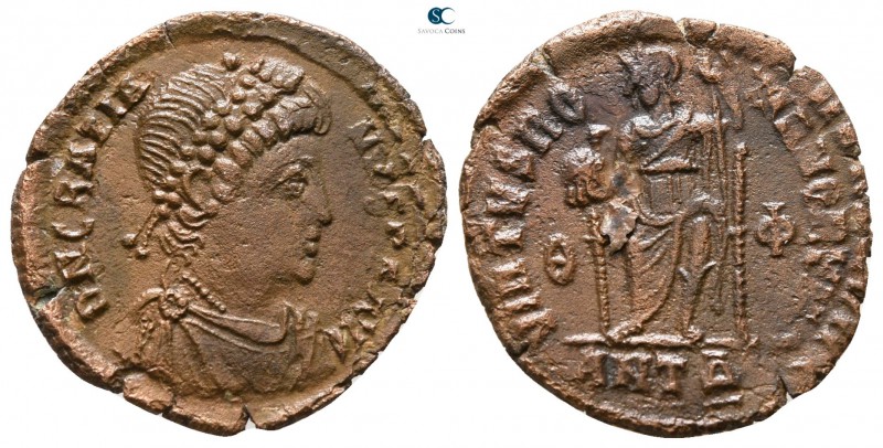 Gratian AD 375-383. Antioch
Nummus Æ

19 mm., 1.96 g.



very fine