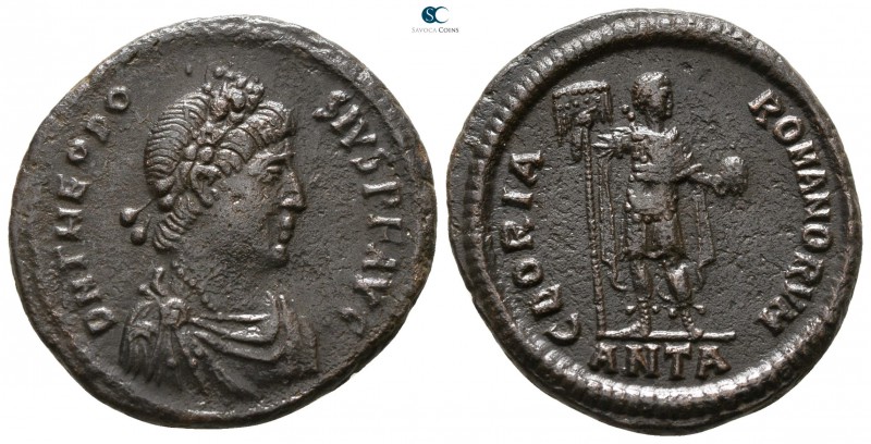 Theodosius I. AD 379-395. Antioch
Follis Æ

23 mm., 5.45 g.



very fine