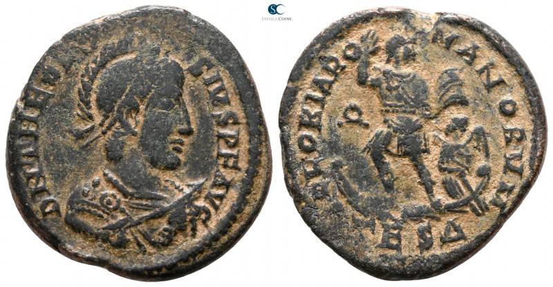 Theodosius I. AD 379-395. Thessaloniki
Follis Æ

23 mm., 6.32 g.



very ...