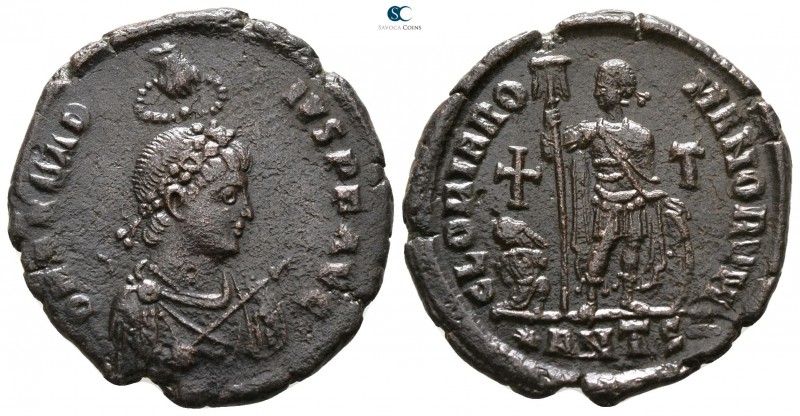 Arcadius AD 383-408. Antioch
Centenionalis Æ

23 mm., 5.14 g.



good ver...