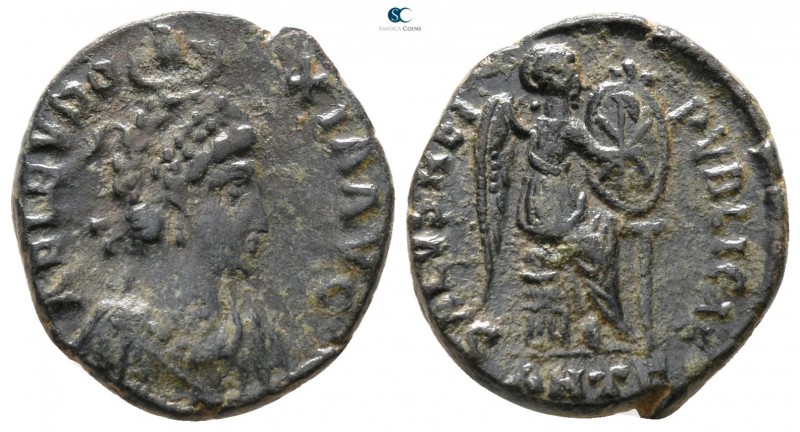 Aelia Eudoxia AD 400-404. Antioch
Follis Æ

16 mm., 2.52 g.



very fine