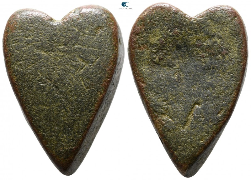 . 
Heart-shaped weight Æ

30 mm., 35.94 g.



fine