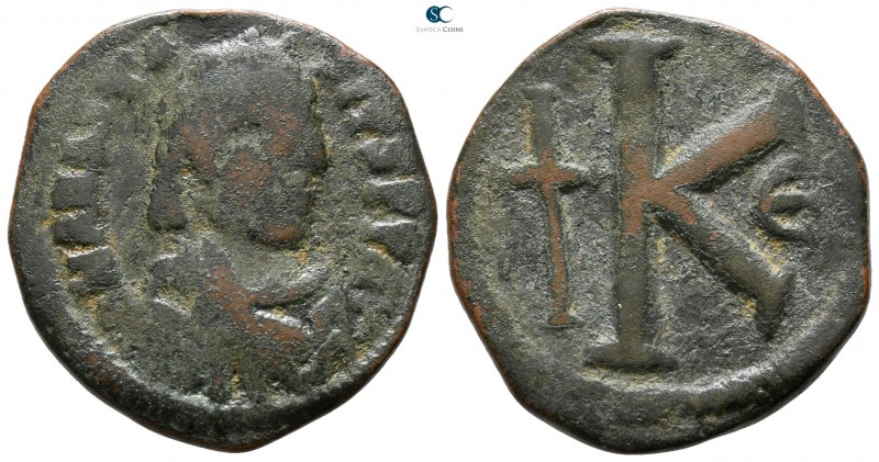 Anastasius I AD 491-518. Constantinople
Half follis Æ

26 mm., 8.35 g.


...