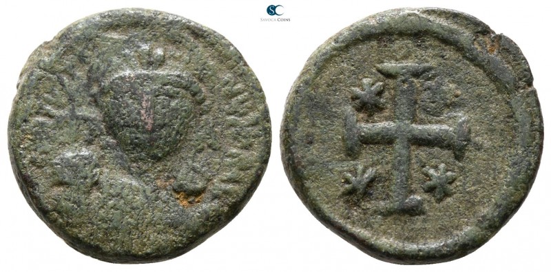 Justinian I. AD 527-565. Ravenna
Decanummium Æ

16 mm., 3.64 g.



nearly...