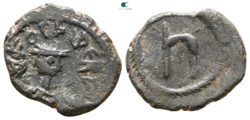 Phocas AD 602-610. Cyzicus
Pentanummium Æ

15 mm., 1.95 g.



nearly very...