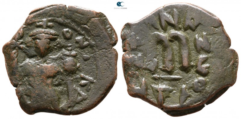 Constans II AD 641-668. Uncertain mint
Follis Æ

22 mm., 3.83 g.



nearl...