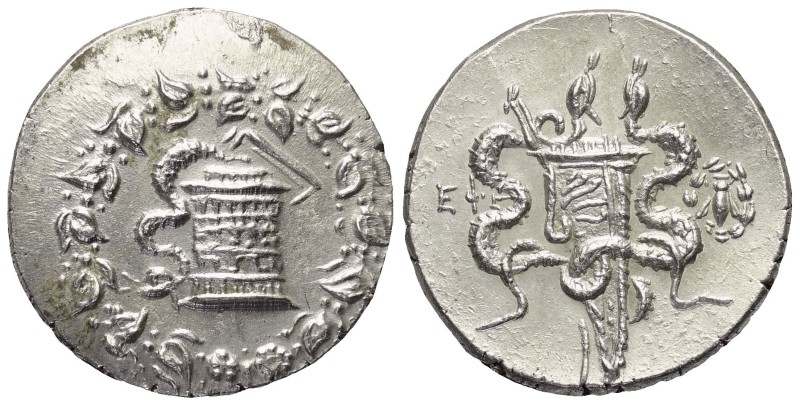 Ionien. Ephesos.

Cistophor (Silber). Ca. 160 -150 v. Chr.
Vs: Cista mystica ...