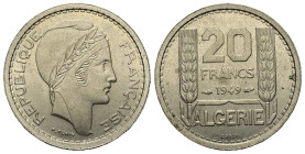 Algerien. Französisches Protektorat.

 20 Franks (Essai, Silber). 1949.
Vs: Kopf rechts.
Rs: Wertzahl.

23 mm

. 5,50 g. 

KM E1; Lecompte 4...