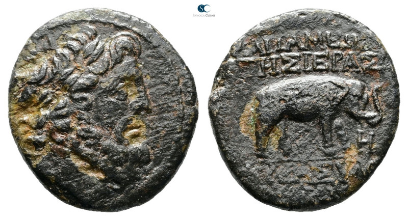 Seleucis and Pieria. Apameia circa 100-0 BC. 
Bronze Æ

21 mm, 6,93 g



...