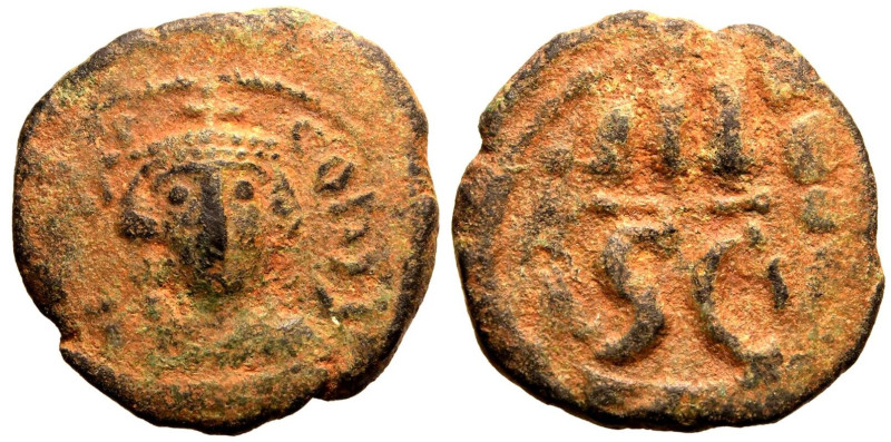 BYZANTINE EMPIRE. Constans II. 
Bronze 40 Nummi, AD 641. Syracuse. 
Obv: CONSƮ...