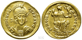 HONORIUS (393-423). GOLD Solidus. Constantinople