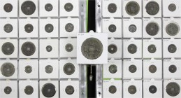 China
Lots bis 1949
Ordner mit Sammlung von 413 Münzen der Qing-Dynastie. Alle in Rähmchen nach Hartill bestimmt und sortiert. Vom Cash bis zum 10 C...