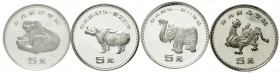 China
Volksrepublik, seit 1949
4 X 5 Yuan Silber 1990. Archäologische Funde der Bronzezeit, 1. Ausgabe. Drache, Leopard, Nashorn, Elephant. 3 X in K...