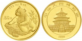 China
Volksrepublik, seit 1949
50 Yuan GOLD 1998. Panda auf Felsen beim Auswählen von Zweigen. 1/2 Unze Feingold. Small Date, verschweißt.
Stempelg...