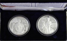 China
Volksrepublik, seit 1949
Set: 2 X 10 Yuan Silber (1 Unze) 1998. 100. Geburtstag von Zhou Enlai. In Originalschatulle mit Zertifikat und Umverp...