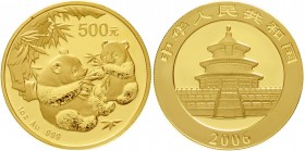 China
Volksrepublik, seit 1949
500 Yuan GOLD 2006. Zwei Pandas mit Bambuszweigen. 1 Unze Feingold.
Stempelglanz, winz. roter Fleck