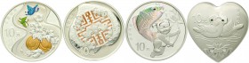 China
Volksrepublik, seit 1949
4 X 10 Yuan Silber, Serie Auspicious Culture Glückssymbole 2017. Jeweils im Originaletui mit Zertifikat und Umverpack...