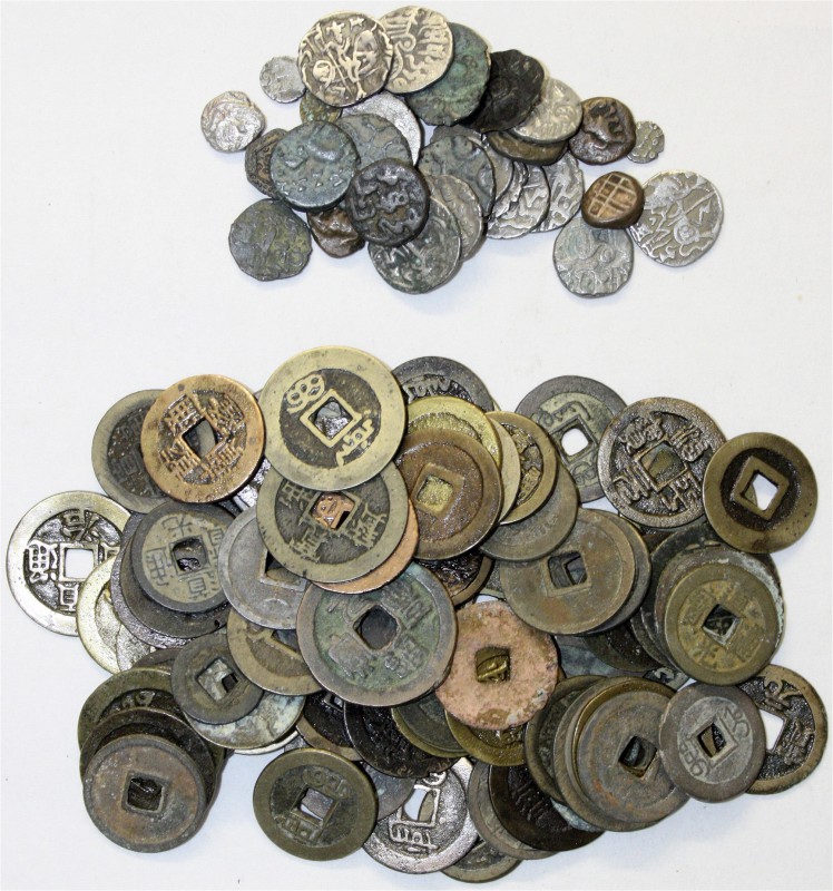 Lots Asien allgemein
Ca. 120 Münzen: 11 Silberdrammas von Kabul, 5 AE-Karshapan...