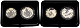 Nuova Monetazione (1972-oggi) - Dittico monete da 500 e 1000 Lire 1994 - Torneo di Coppa del Mondo USA 1994 - Ag - in cofanetto danneggiato

FDC

...