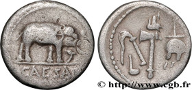 JULIUS CAESAR
Type : Denier 
Date : 49 AC. 
Mint name / Town : Gaule ou Italie 
Metal : silver 
Millesimal fineness : 950  ‰
Diameter : 17,5  mm
Orien...